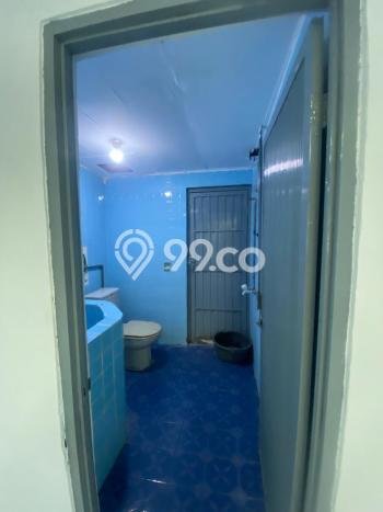 Disewakan! Rumah 2 Kamar Tidur &
2 Kamar Mandi di Muara Karang, Jakarta Utara Disewakan! Rumah 2 Kamar Tidur &
2 Kamar Mandi di Muara Karang, Jakarta Utara