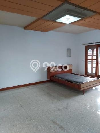 Dijual Rumah Premium dengan Fasilitas Sekitar Komplit di Tambaksari, Surabaya Dijual Rumah Premium dengan Fasilitas Sekitar Komplit di Tambaksari, Surabaya