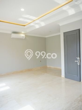 Rumah Elit Modern Tanpa Renovasi di Warung Buncit Jakarta Selatan Rumah Elit Modern Tanpa Renovasi di Warung Buncit Jakarta Selatan