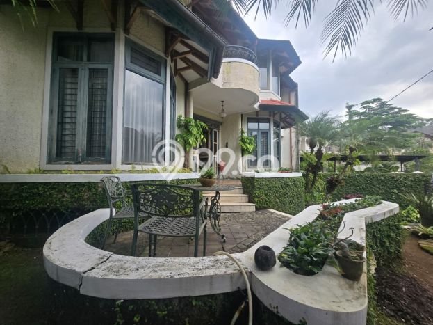 Hunian Mewah Siap Huni LT 460m2 di Ciputat Timur, Tangerang Selatan Hunian Mewah Siap Huni LT 460m2 di Ciputat Timur, Tangerang Selatan