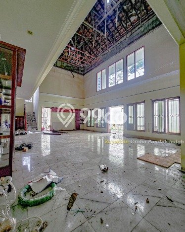 Siap Huni Hunian Elit 6 Kamar di Cilandak Dekat ke Mana Pun Siap Huni Hunian Elit 6 Kamar di Cilandak Dekat ke Mana Pun