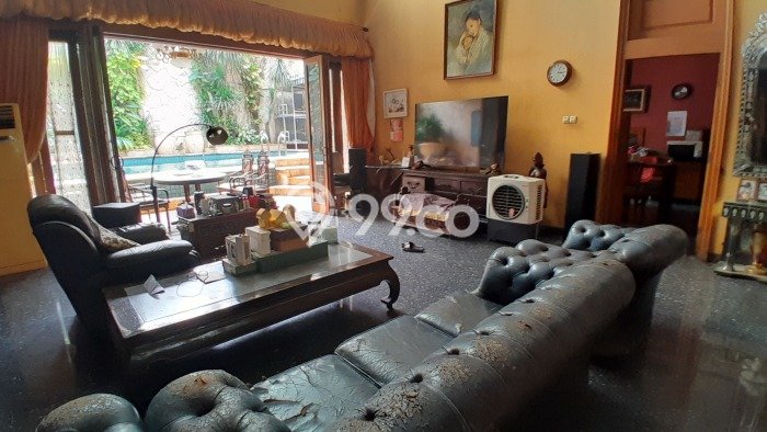 Rumah Elit Modern Siap Huni di Simprug Jakarta Selatan Rumah Elit Modern Siap Huni di Simprug Jakarta Selatan