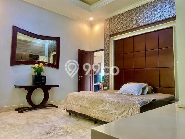 Rumah Luxury Modern Tanpa Renovasi di Tanjung Barat Jakarta Selatan Rumah Luxury Modern Tanpa Renovasi di Tanjung Barat Jakarta Selatan