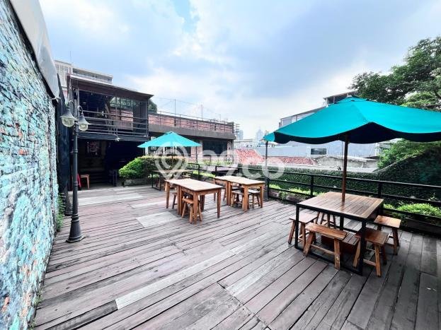 Komersial Bagus Dijual LB 253m2 Lokasi Strategis Jakarta Selatan Area Cocok untuk Berbisnis Komersial Bagus Dijual LB 253m2 Lokasi Strategis Jakarta Selatan Area Cocok untuk Berbisnis