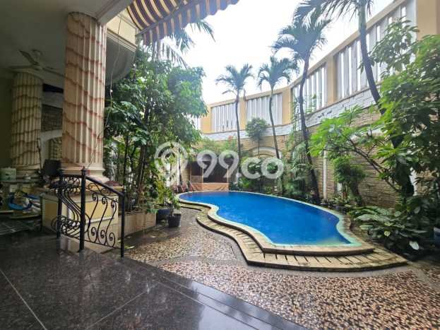 Hunian Mewah LB 1200m2 Siap Pakai Desain Elegan di Pondok Indah, Jakarta Selatan Hunian Mewah LB 1200m2 Siap Pakai Desain Elegan di Pondok Indah, Jakarta Selatan