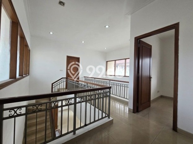 Rumah Elit LB 160m2 Siap Pakai Desain Elegan di Lebak Bulus, Jakarta Selatan Rumah Elit LB 160m2 Siap Pakai Desain Elegan di Lebak Bulus, Jakarta Selatan