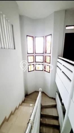 Dijual Rumah Premium dengan Fasilitas Sekitar Lengkap di Cinere, Depok Dijual Rumah Premium dengan Fasilitas Sekitar Lengkap di Cinere, Depok