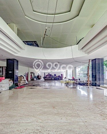 Unit Komersial Dijual di Jakarta Selatan LT 740m2 & LB 3230m2 Unit Komersial Dijual di Jakarta Selatan LT 740m2 & LB 3230m2