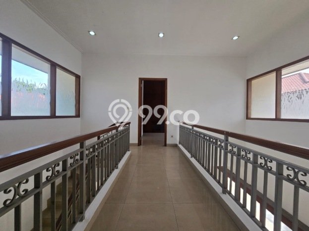 Rumah Elit LB 160m2 Siap Pakai Desain Elegan di Lebak Bulus, Jakarta Selatan Rumah Elit LB 160m2 Siap Pakai Desain Elegan di Lebak Bulus, Jakarta Selatan