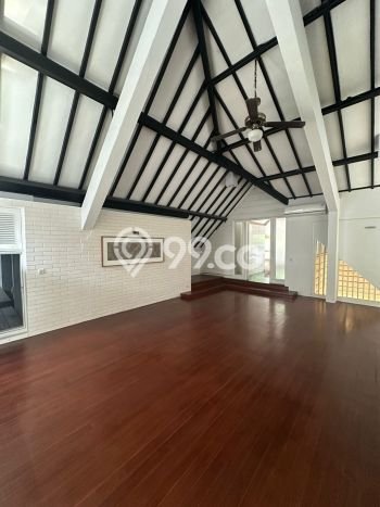 Rumah Disewakan Jakarta Selatan LT 422m2 LB 650m2 Kawasan Pondok Indah Rumah Disewakan Jakarta Selatan LT 422m2 LB 650m2 Kawasan Pondok Indah