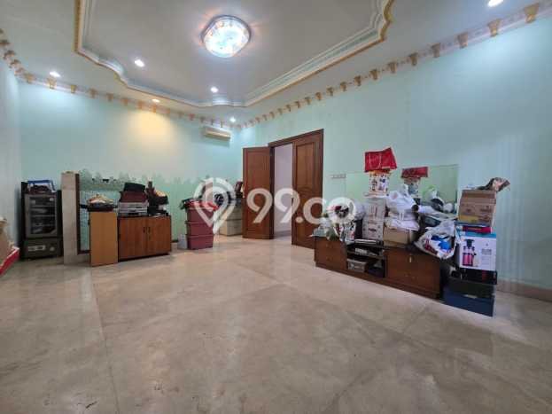 Hunian Mewah LB 1200m2 Siap Pakai Desain Elegan di Pondok Indah, Jakarta Selatan Hunian Mewah LB 1200m2 Siap Pakai Desain Elegan di Pondok Indah, Jakarta Selatan