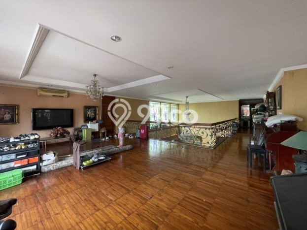Rumah Elit Modern Siap Huni di Simprug Jakarta Selatan Rumah Elit Modern Siap Huni di Simprug Jakarta Selatan