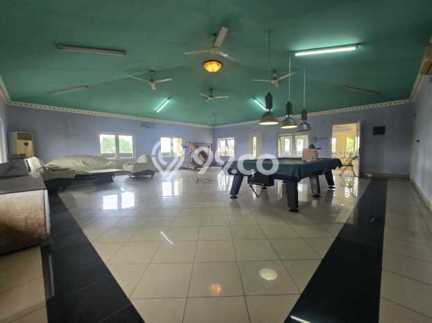 Hunian Mewah LB 1200m2 Siap Pakai Desain Elegan di Pondok Indah, Jakarta Selatan Hunian Mewah LB 1200m2 Siap Pakai Desain Elegan di Pondok Indah, Jakarta Selatan