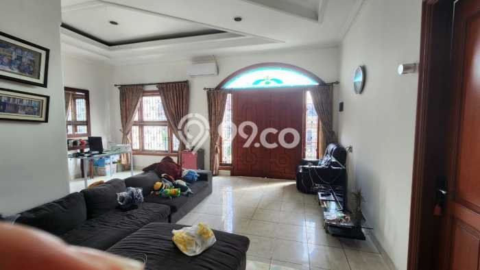 Rumah Mewah Siap Huni LT 210m2 di Kelapa Gading, Jakarta Utara Rumah Mewah Siap Huni LT 210m2 di Kelapa Gading, Jakarta Utara