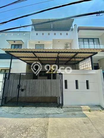 For Sale Hunian Rumah Terawat 4 KT di Green Ville, Jakarta Barat For Sale Hunian Rumah Terawat 4 KT di Green Ville, Jakarta Barat