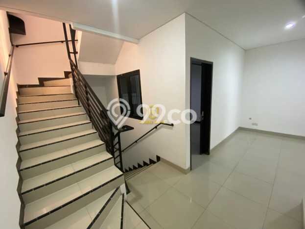 For Sale Hunian Rumah Terawat 4 KT di Green Ville, Jakarta Barat For Sale Hunian Rumah Terawat 4 KT di Green Ville, Jakarta Barat