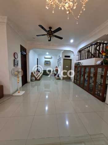Rumah Disewakan Jakarta Barat LT 300m2 LB 500m2 Kawasan Duri Kepa Rumah Disewakan Jakarta Barat LT 300m2 LB 500m2 Kawasan Duri Kepa