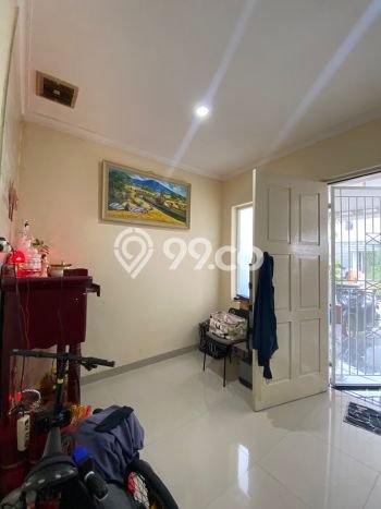For Sale! Luxury House LT 90m2 Desain Elegan di Green Mansion For Sale! Luxury House LT 90m2 Desain Elegan di Green Mansion