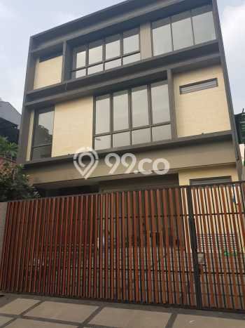 Jual Rumah Luas Megah Dengan View Eksklusif di Permata Buana, Jakarta Barat Jual Rumah Luas Megah Dengan View Eksklusif di Permata Buana, Jakarta Barat