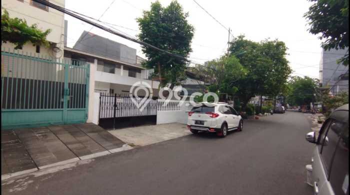Rumah Disewakan Jakarta Barat LT 220m2 LB 300m2 Area Tanjung Duren Rumah Disewakan Jakarta Barat LT 220m2 LB 300m2 Area Tanjung Duren
