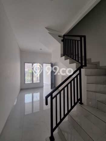 Dijual Hunian Rumah Terawat 3 Kamar di Kepa Duri, Jakarta Barat Dijual Hunian Rumah Terawat 3 Kamar di Kepa Duri, Jakarta Barat