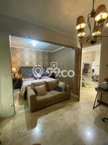 Rumah Elit Modern Tanpa Renovasi di Meruya Jakarta Barat Rumah Elit Modern Tanpa Renovasi di Meruya Jakarta Barat