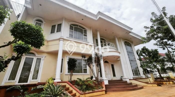 Dijual Rumah Luas Elegan Dengan View Cantik di Intercon, Jakarta Barat Dijual Rumah Luas Elegan Dengan View Cantik di Intercon, Jakarta Barat