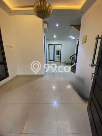 Rumah Mewah LB 150m2 Siap Pakai Desain Elegan di Daan Mogot, Jakarta Barat Rumah Mewah LB 150m2 Siap Pakai Desain Elegan di Daan Mogot, Jakarta Barat