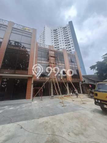 Ruko Dijual di Jakarta Barat LT 101m2 & LB 118m2 Lokasi Terbaik! Ruko Dijual di Jakarta Barat LT 101m2 & LB 118m2 Lokasi Terbaik!