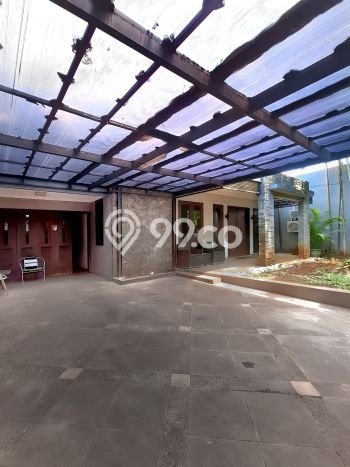 Rumah Elit LB 264m2 Siap Huni Desain Elegan di Pejaten, Jakarta Selatan Rumah Elit LB 264m2 Siap Huni Desain Elegan di Pejaten, Jakarta Selatan
