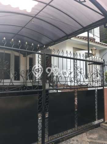 Hunian Mewah LB 438m2 Siap Huni Desain Elegan di Pondok Indah, Jakarta Selatan Hunian Mewah LB 438m2 Siap Huni Desain Elegan di Pondok Indah, Jakarta Selatan