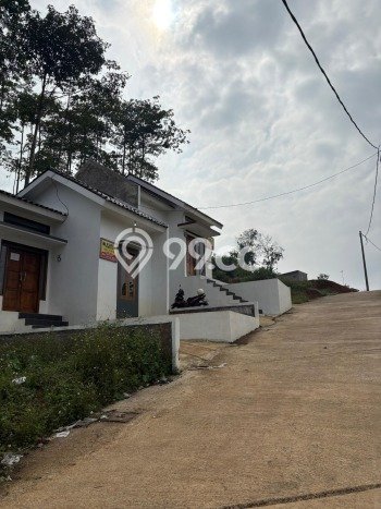 Jual Rumah Siap Huni di Cileunyi Bandung Harga Rp 250 Juta LT 76m2 Jual Rumah Siap Huni di Cileunyi Bandung Harga Rp 250 Juta LT 76m2