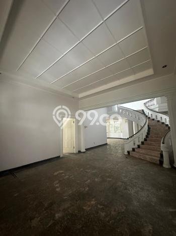 Sewa Rumah Nyaman di Kebayoran Baru Harga Rp 1,2 Miliar/ Tahun Sewa Rumah Nyaman di Kebayoran Baru Harga Rp 1,2 Miliar/ Tahun