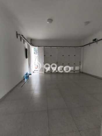 Rumah Modern Disewakan di Kebayoran Baru Jakarta Selatan Lokasi Sangat Strategis Rumah Modern Disewakan di Kebayoran Baru Jakarta Selatan Lokasi Sangat Strategis