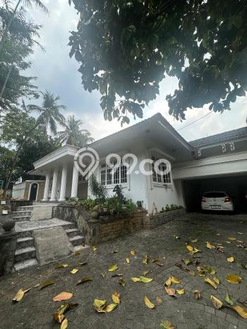Sewa Rumah Nyaman di Kebayoran Baru Harga Rp 1,2 Miliar/ Tahun Sewa Rumah Nyaman di Kebayoran Baru Harga Rp 1,2 Miliar/ Tahun