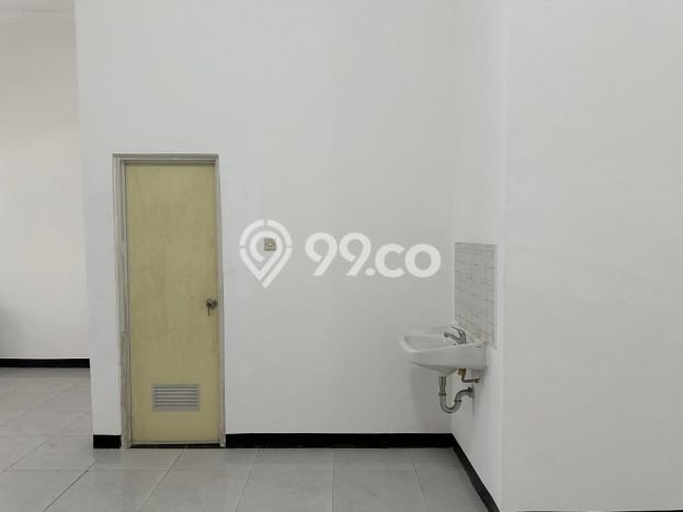 Jual Rumah Bagus Siap Huni LB 180m2 di Tambaksari, Surabaya Jual Rumah Bagus Siap Huni LB 180m2 di Tambaksari, Surabaya