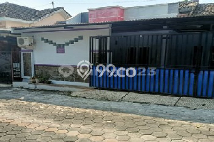 Jual Rumah Strategis Bagus Punya 2 KT di Tembalang Semarang SHM Jual Rumah Strategis Bagus Punya 2 KT di Tembalang Semarang SHM
