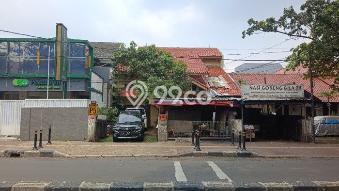 Rumah Elit Modern Tanpa Renovasi di Ragunan Jakarta Selatan Rumah Elit Modern Tanpa Renovasi di Ragunan Jakarta Selatan