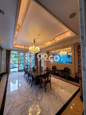 Jual Rumah Luas Megah Dengan View Cantik di Pondok Indah, Jakarta Selatan Jual Rumah Luas Megah Dengan View Cantik di Pondok Indah, Jakarta Selatan