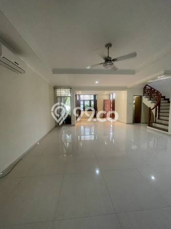 Hunian Modern dengan LT 420m2 & LB 500m2 Dikontrakkan di Pondok Indah Hunian Modern dengan LT 420m2 & LB 500m2 Dikontrakkan di Pondok Indah