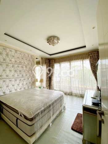 For Sale! Luxury House LT 189m2 Desain Elegan di Lebak Bulus For Sale! Luxury House LT 189m2 Desain Elegan di Lebak Bulus