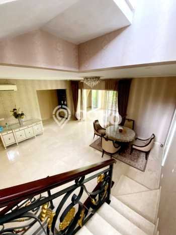 For Sale! Luxury House LT 189m2 Desain Elegan di Lebak Bulus For Sale! Luxury House LT 189m2 Desain Elegan di Lebak Bulus