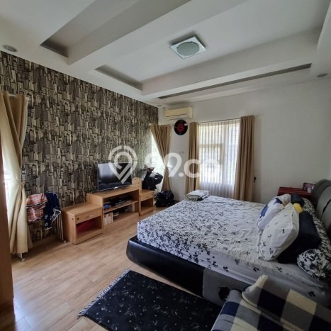 Rumah Luxury Modern Tanpa Renovasi di Pondok Indah Jakarta Selatan Rumah Luxury Modern Tanpa Renovasi di Pondok Indah Jakarta Selatan