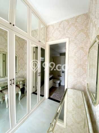 For Sale! Luxury House LT 189m2 Desain Elegan di Lebak Bulus For Sale! Luxury House LT 189m2 Desain Elegan di Lebak Bulus