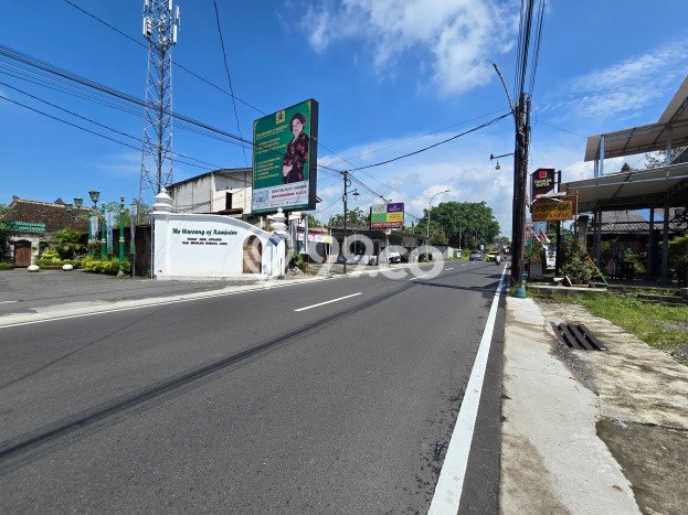Lahan Dijual Lokasi Sleman, Sleman dengan Luas Tanah 250m2 dan Status SHM Lahan Dijual Lokasi Sleman, Sleman dengan Luas Tanah 250m2 dan Status SHM