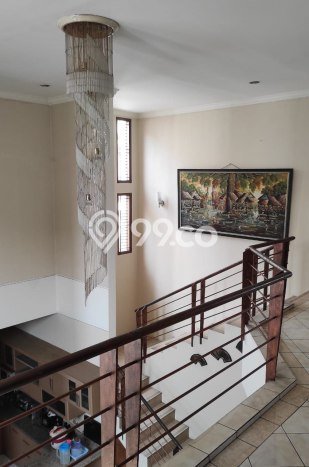 Jarang Ada! Rumah Sewa 5 Kamar Nyaman Siap Huni Jati Cempaka Jarang Ada! Rumah Sewa 5 Kamar Nyaman Siap Huni Jati Cempaka