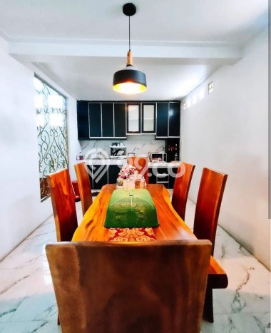 Rumah Elit LB 400m2 Siap Pakai Desain Elegan di Cibubur, Bekasi Rumah Elit LB 400m2 Siap Pakai Desain Elegan di Cibubur, Bekasi