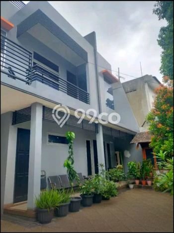 Siap Huni Hunian Elit 9 Kamar di Pasar Rebo Dekat ke Mana Saja Siap Huni Hunian Elit 9 Kamar di Pasar Rebo Dekat ke Mana Saja
