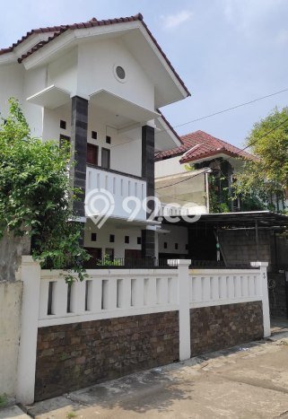 Jarang Ada! Rumah Sewa 5 Kamar Nyaman Siap Huni Jati Cempaka Jarang Ada! Rumah Sewa 5 Kamar Nyaman Siap Huni Jati Cempaka