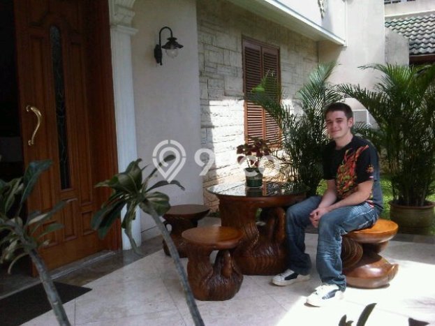 Rumah Luxury Modern Tanpa Renovasi di Bintaro Tangerang Selatan Rumah Luxury Modern Tanpa Renovasi di Bintaro Tangerang Selatan
